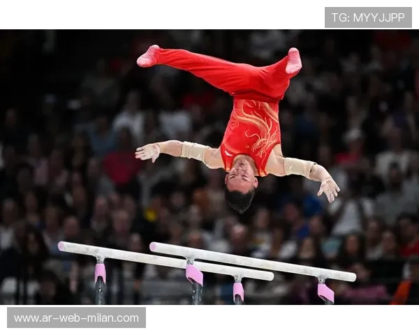 奥运名场面：体操选手直接把杠掰弯