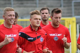 米兰体育APP-英超球队防守阵型转换对比赛控球率的影响分析，英超防守反击